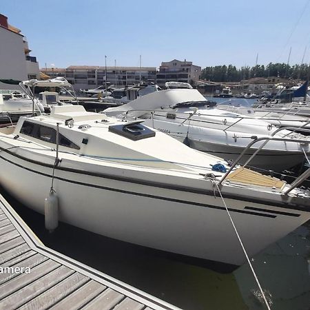 Nuit Insolite A Bord De L'Enata Un Voilier A Quai Sur La Marina De St Cyprien Saint-Cyprien (Pyrenees-Orientales) Exterior photo